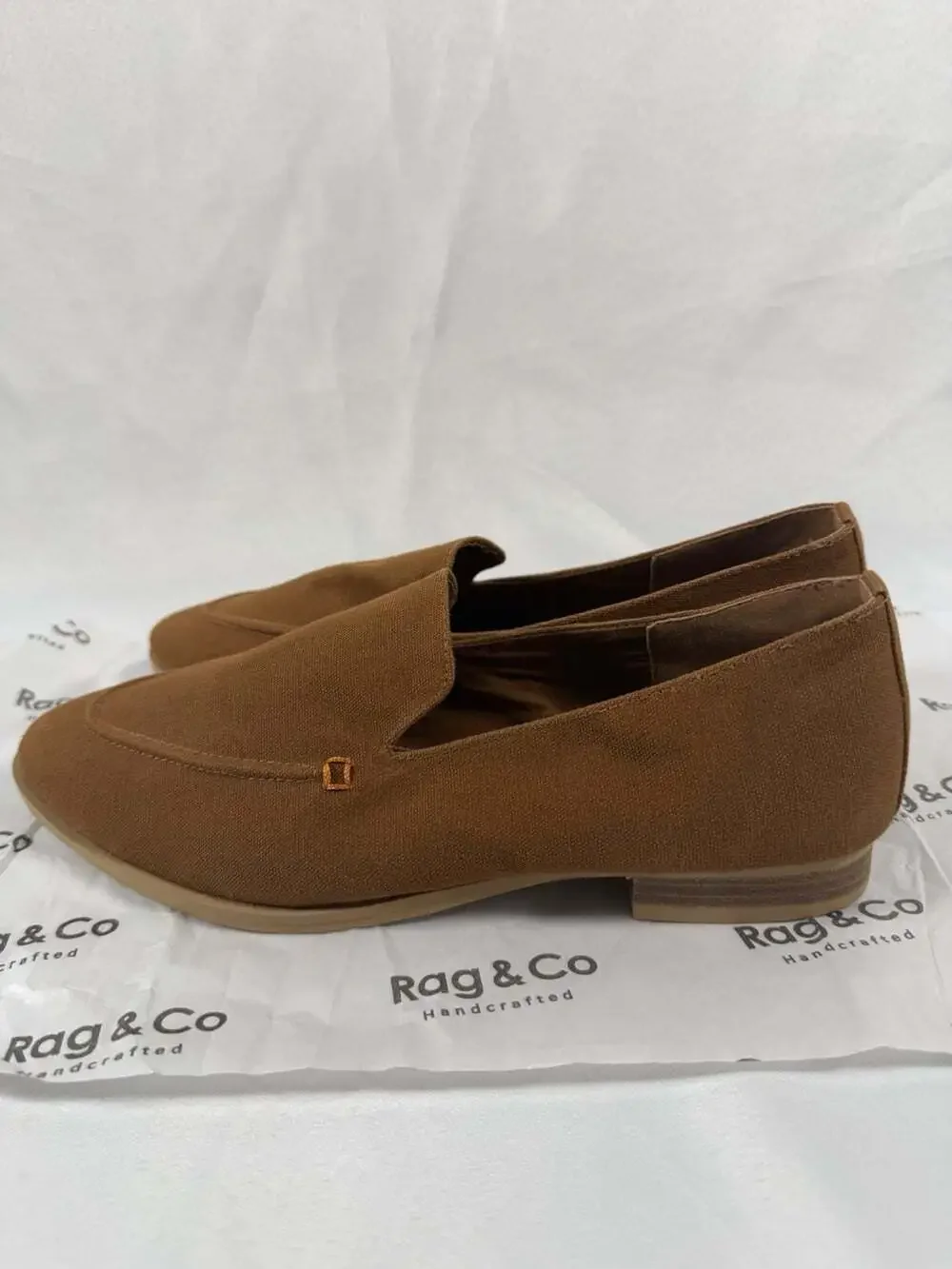 Rag & Co Bougie Tan Organic Canvas Loafers Size 9 NEW